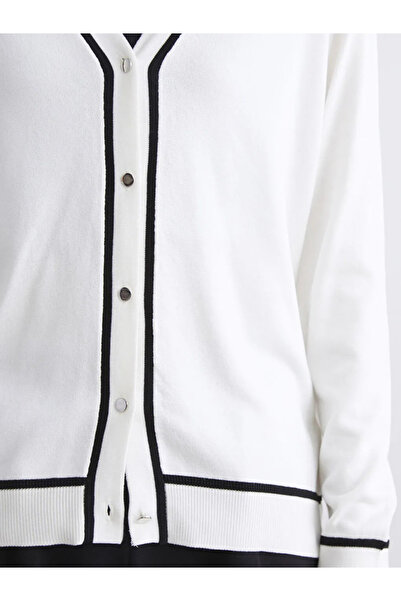 LC Waikiki V Yaka Kadın Triko Hırka