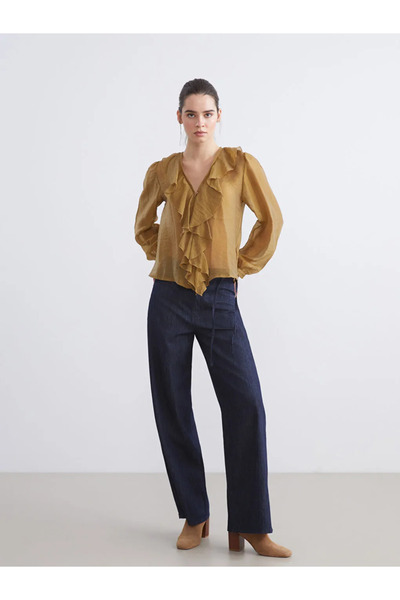 LC Waikiki V Yaka Fırfırlı Şifon Bluz