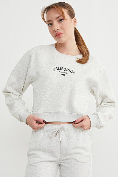 Fulla Moda 3 Thread California Letter Print Crop Sweatshirt