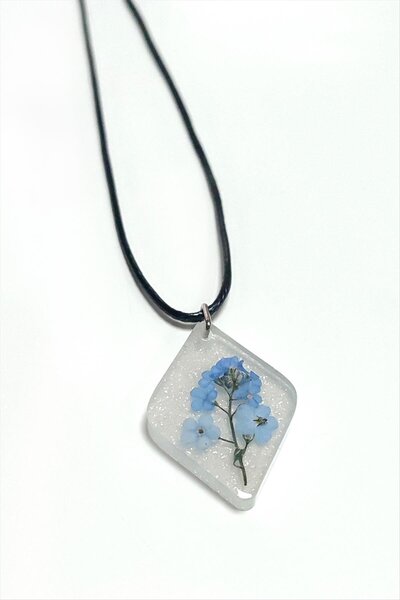 Genel Markalar MTXDPN Unutmabeni Çiçeği Baklava Dilimli (165846) Epoksi Kolye-Beyaz