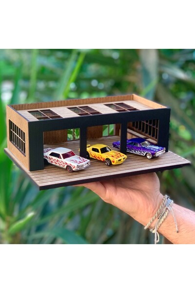 Paspasın Bahçeleri 3 Araçlık Diecast Araba Garajı 1:64 – Kendin Yap Ahşap Dio...