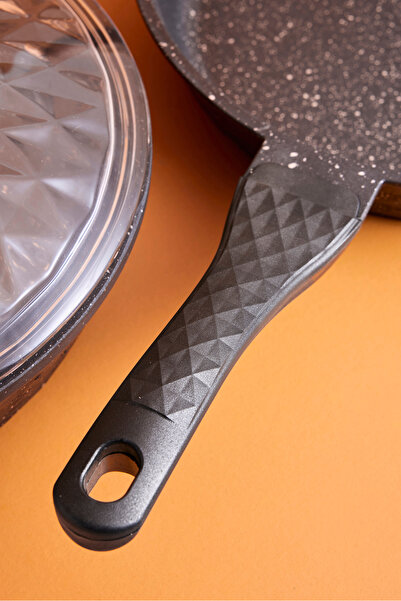 Perotti Progranito Casting 3 Piece 26 cm Pot and Pan Set with Glass Lid