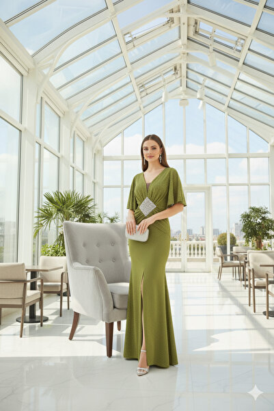 Robes Simli Kelebek Kol V Yaka Taş Detaylı Uzun Yeşil Abiye Elbise-877