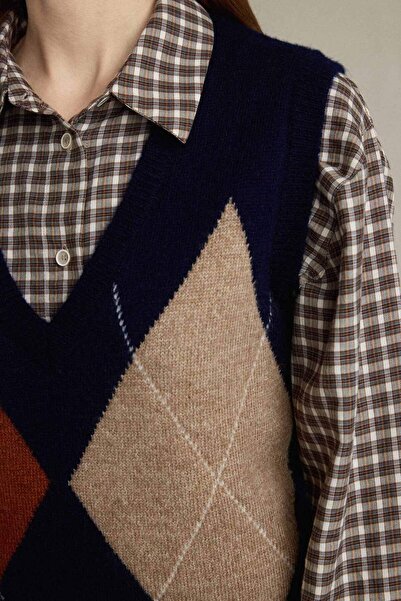 DeFacto Slim Fit Dar Kesim V Yaka Baklava Desenli Süveter G6301AX25WN