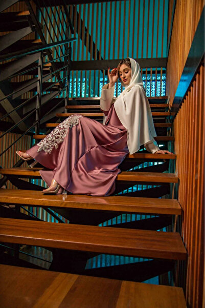 EMOND Elegant abaya made of French silk fabric