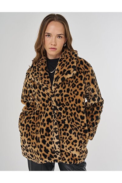 Kayra Leopard Pattern Plush Coat Beige