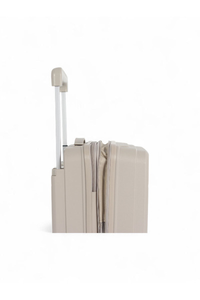 AVIATOR 20-inch polypropylene shatter-proof suitcase with double wheels from the brand