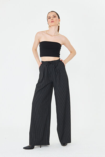 LA PANTE Wide Leg Trousers with Elastic Waist and Laces