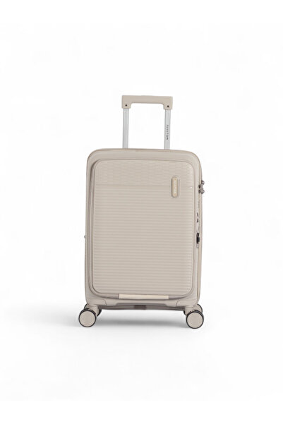 AVIATOR 20-inch shatterproof polypropylene suitcase with double wheels from the brand