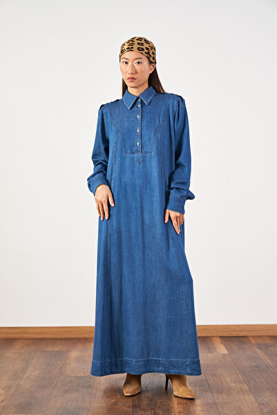 Mevra oversized Μακρύ τζιν φόρεμα με κουμπιά με λαιμόκοψη σε σκούρο μπλε