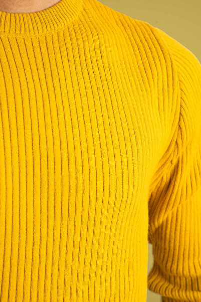 bombe Men's Slim Fit Crew Neck Corded Fabric Knitwear Sweater