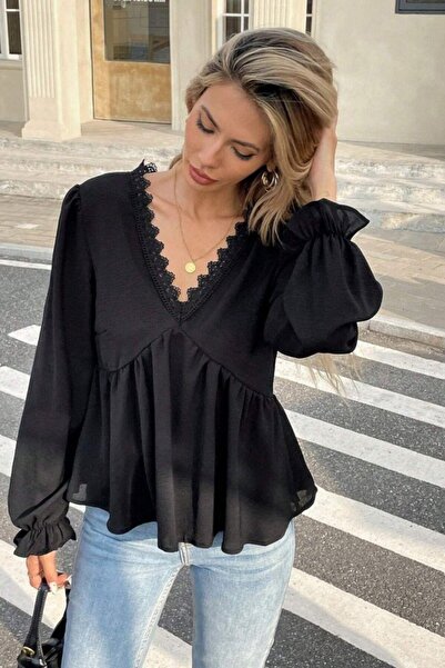 Mossta V-Neck Lace Aerobin Blouse - Black