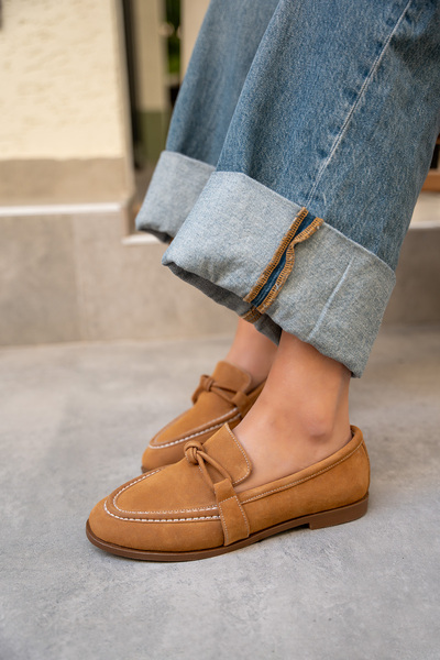 LAMİNTA Onapy Tan Suede Flat Sole Knot Detailed Shoes