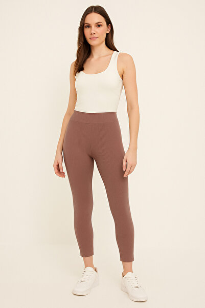 DAİSİES سروال رياضي عالي الخصر يبرز انحناءات الجسم قماش مجدّل