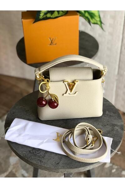 GGGG Shoulder bag with accessories