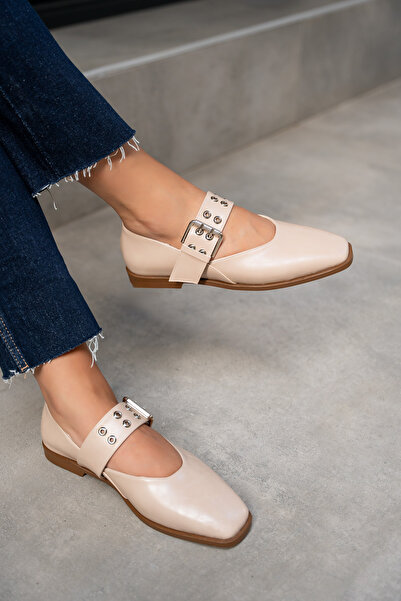LAMİNTA Jewel Beige Leather Belt Detailed Women's Ballerinas