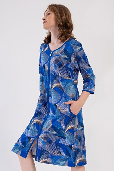 VİENETTA فستان منزلي نسائي كبير الحجم بأكمام كابري ورقبة على شكل حرف V وسحاب باللون الأزرق C2T4N1904