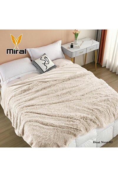 undefined بطانيات الفرو بي الوان جميله الدفء والراحه في اليالي البارده