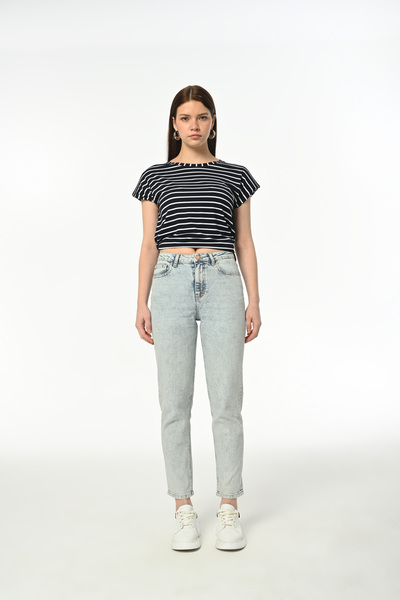 MINCHETTO بنطلون جينز كلاسيكي D275 للنساء بخصر عادي وخمسة جيوب