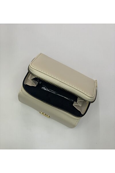 PurpleART Women's Polo Embroidered Faux Leather Medium Wallet 9X13X5Cm