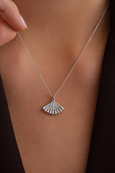 ESSARE 925 Ayar Gümüş Rodyum Kaplama Zirkon Taşlı Yelpaze Model Kolye