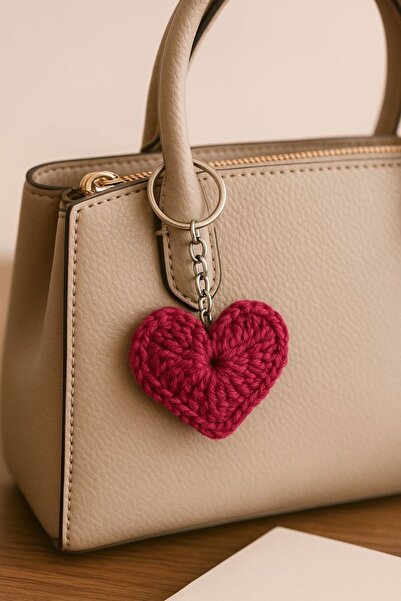 OBLİVİON El Yapımı Örgü Kalp Charm Anahtarlık – Kişiye Özel Renk Seçenekli He...