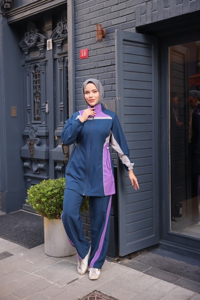 Wovi Hijab Tracksuit Set Bottom Top Set