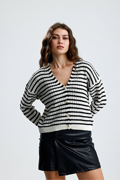 jöns since 1997 Women's V-Neck Striped Buttoned Transitional Cardigan