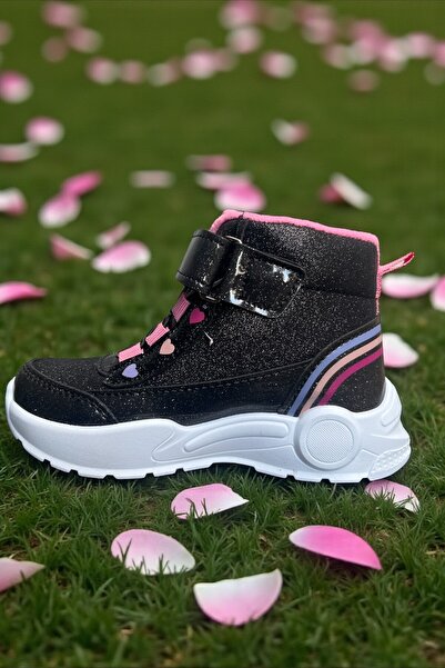 Altın Adım KIŞLIK LABUBU MOTİFLİ IŞIKLI ANATOMİK TABAN KIZ ÇOCUK BOT