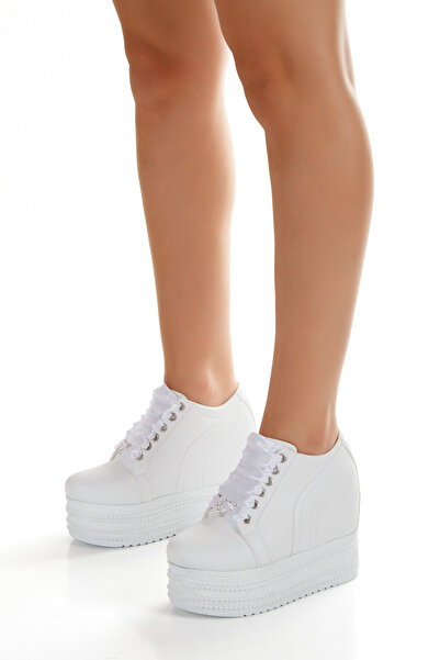 Stilo Kadın Gizli Topuklu Beyaz İnci Detaylı 12cm Rahat Gelin Ayakkabısı