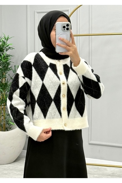 Universal كارديجان بنمط بقلاوة أنجورا