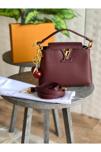GGGG Shoulder bag with accessories