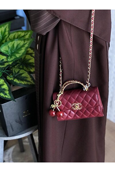 GGGG Shoulder bag with accessories