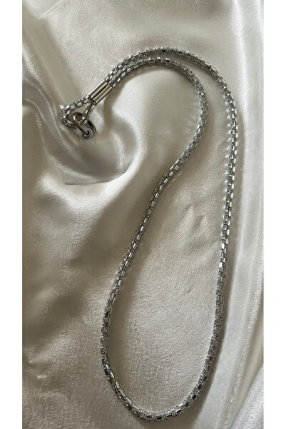 By Ayşegül حزام هاتف فضي مرصع بالأحجار للرقبة