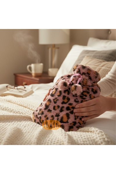 Löwin Leopar Desenli Ponponlu Peluş Kılıflı 2 L Sıcak Su Torbası | Pembe