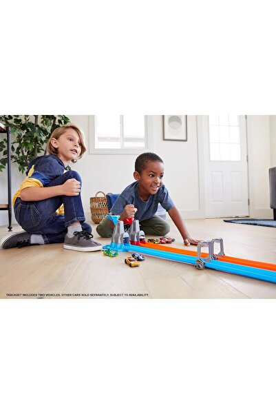 HOT WHEELS Double Loop Dash Large Track with 2 x 1:64 Cars (Ages 5-10) - GFH85, Multi-color