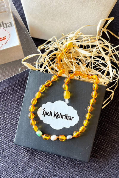 İpek Kehribar Baltic Drop Amber Children's Necklace, Amber Baby Tooth Necklace, Pearl Detail, Flat, Caramel, Silk-525