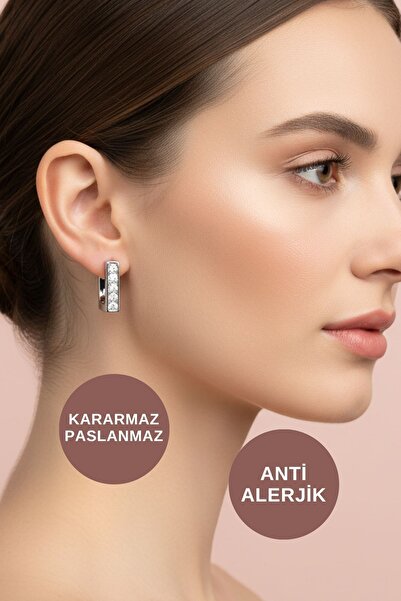 KAYOUBI Kadın Antialerjik Kararmaz Suya Dayanıklı Günlük Gece Abiye İçin Zirkon Taşlı Kare Silver Çelik Küpe