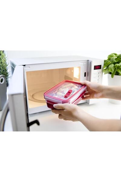 TEFAL Clip&Micro food container, 1.2 L, 100% airtight, rectangular, red