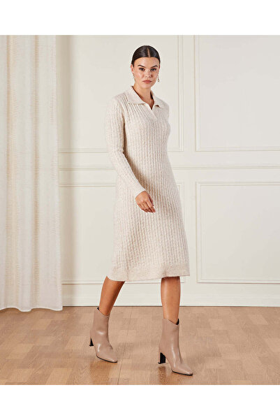 REDTAG فستان نسائي من قماش الكابل المحبوك باللون البيج