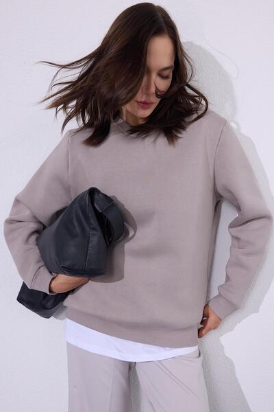 Tudors Women's Oversized wide cut cotton soft textured basic grey crew neck sweatshirt with fleece lining
