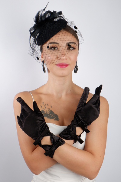 Hayalperest boncuk Eye-Catching Black Short Lace Bridal Gloves and Elegant Fascinator Wedding Ceremony Set