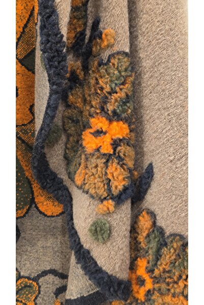 Park Moda Felt Vest Floral Embossed