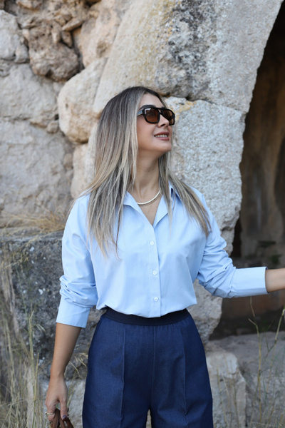 bytugcekaya Cămașă din bumbac Baby Blue croială largă