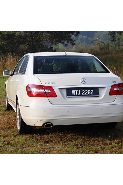 MERCEDES E200 emblem for rear trunk