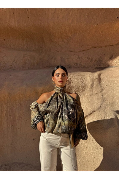 Bak'ap Premium Trend Soyut Desenli Omzu Açık Bluz