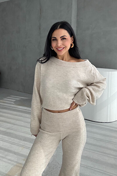 Seda Yalçın Atelier Bej Kayık Yaka Kazak ve Triko Pantolon Takım