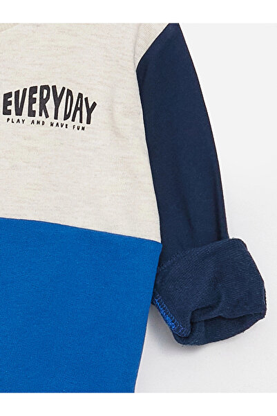 LC Waikiki Φούτερ για αγοράκια LCW baby Ecru με μακρυμάνικο λαιμόκοψη αντίθεση χρωμάτων