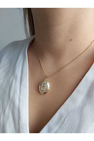 Bubbleatelier Gold Necklace with Steel Stone Detail Cover