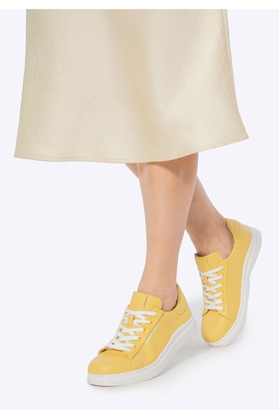 Wittchen Teniși clasici galbeni cu platformă pentru femei, din piele